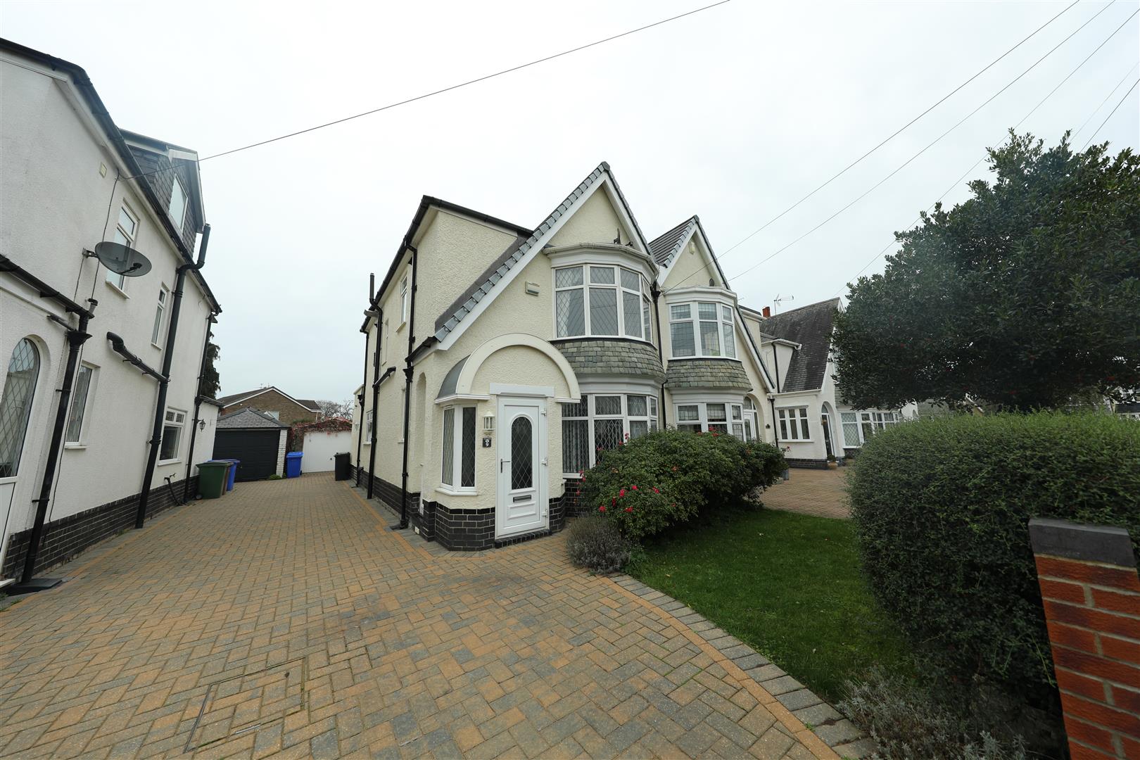Property & Houses for Sale & Let in Hull Symonds & Greenham